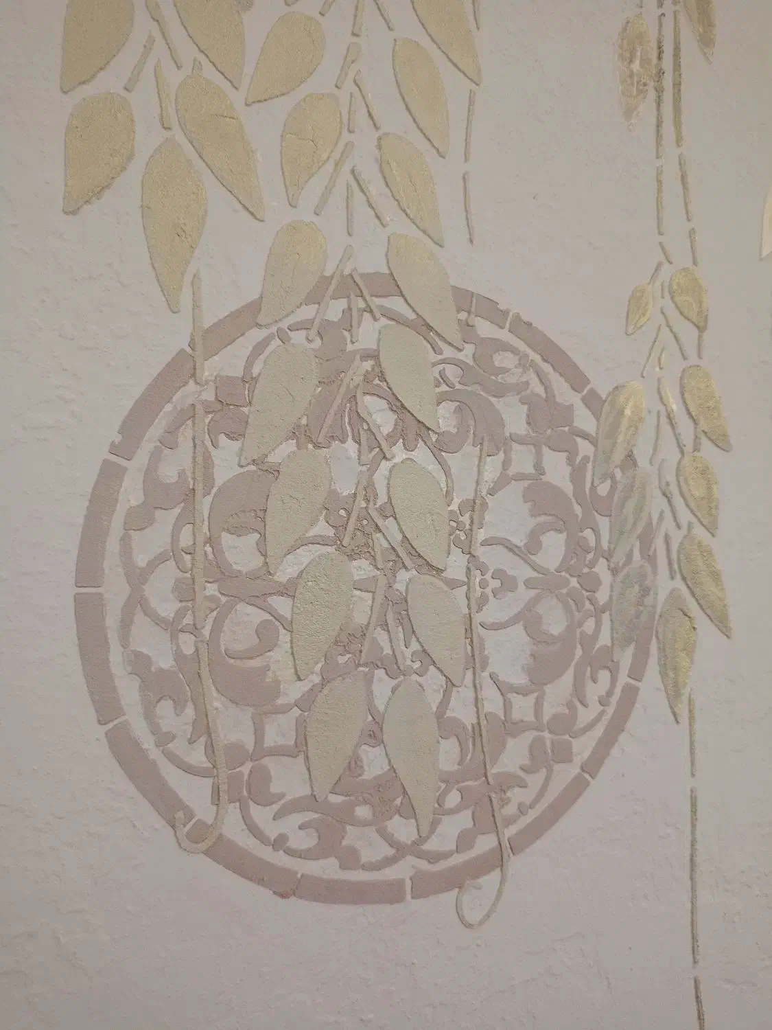 رنگ آمیزی و نقاشی ساختمان امید|خدمات پیشه و مهارت|ساری, |دیوار