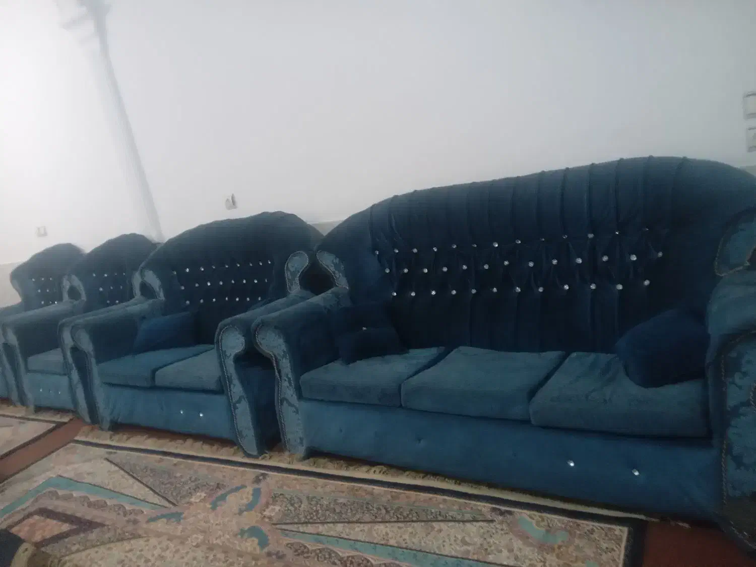 مبل هفت نفره بدون میز ۲وپنصد با میز ۳تومن|مبلمان خانگی و میز عسلی|کاشمر, |دیوار