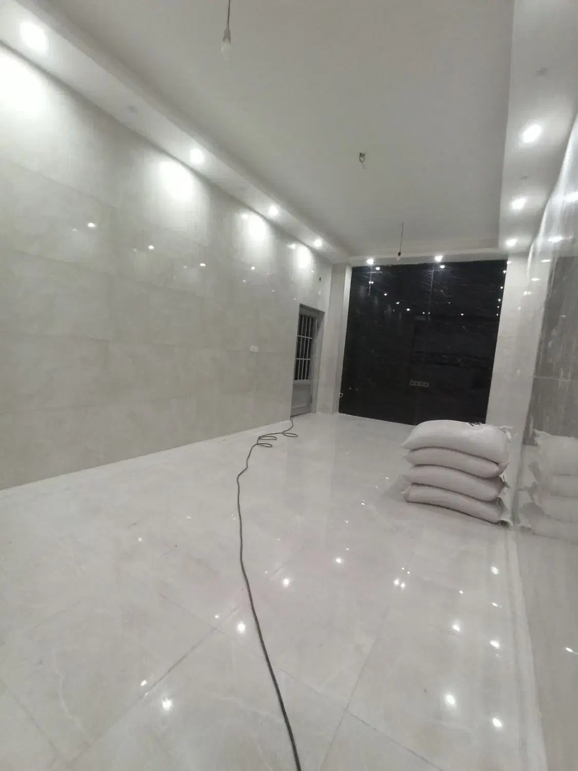 اجاره مغازه به عنوان انباری|اجارهٔ مغازه و غرفه|گنبد کاووس, |دیوار