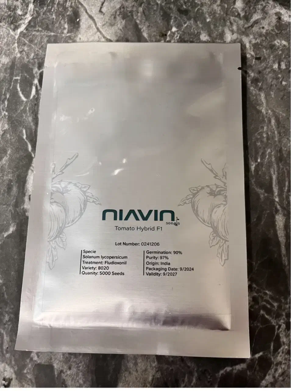 بذر گوجه فرنگی هیبرید(F1) رقم ۸۰۲۰، مشابه گوجه۸۳۲۰|خدمات باغبانی و درختکاری|پارس‌آباد, |دیوار