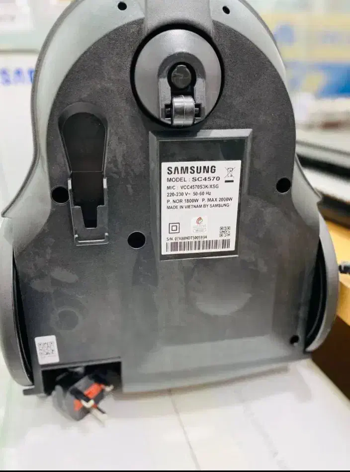 یک دستگاه جاروبرقی سامسونگ|جاروبرقی، جارو شارژی، بخارشو|بندر ماهشهر, |دیوار