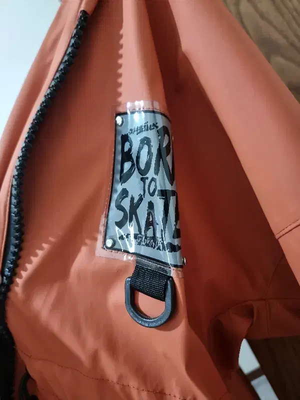 بارونی|لباس|تهران, سهروردی|دیوار