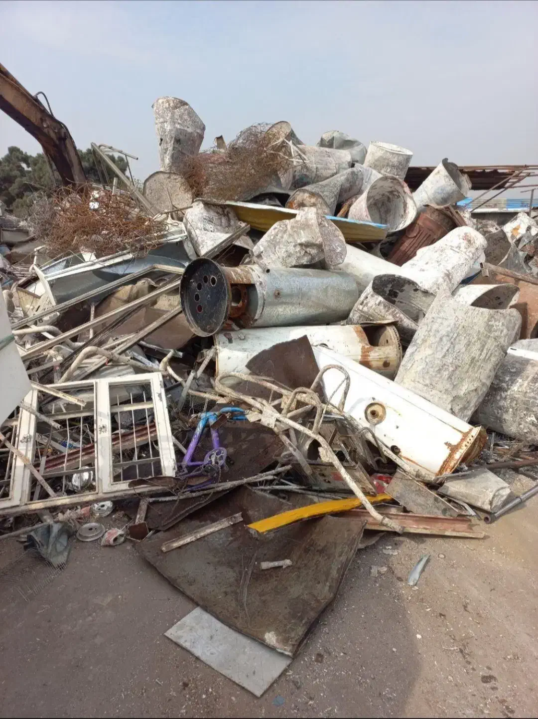 خرید ضایعات آهن|عمده‌فروشی|سنندج, |دیوار