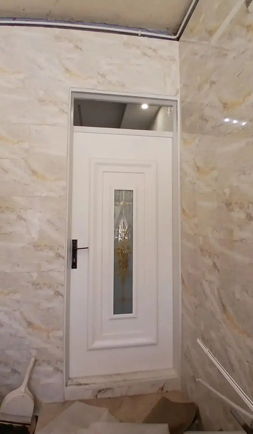 نصاب درب داخلی اتاقی ضد آب و...|خدمات پیشه و مهارت|رباطکریم, نصیرشهر|دیوار