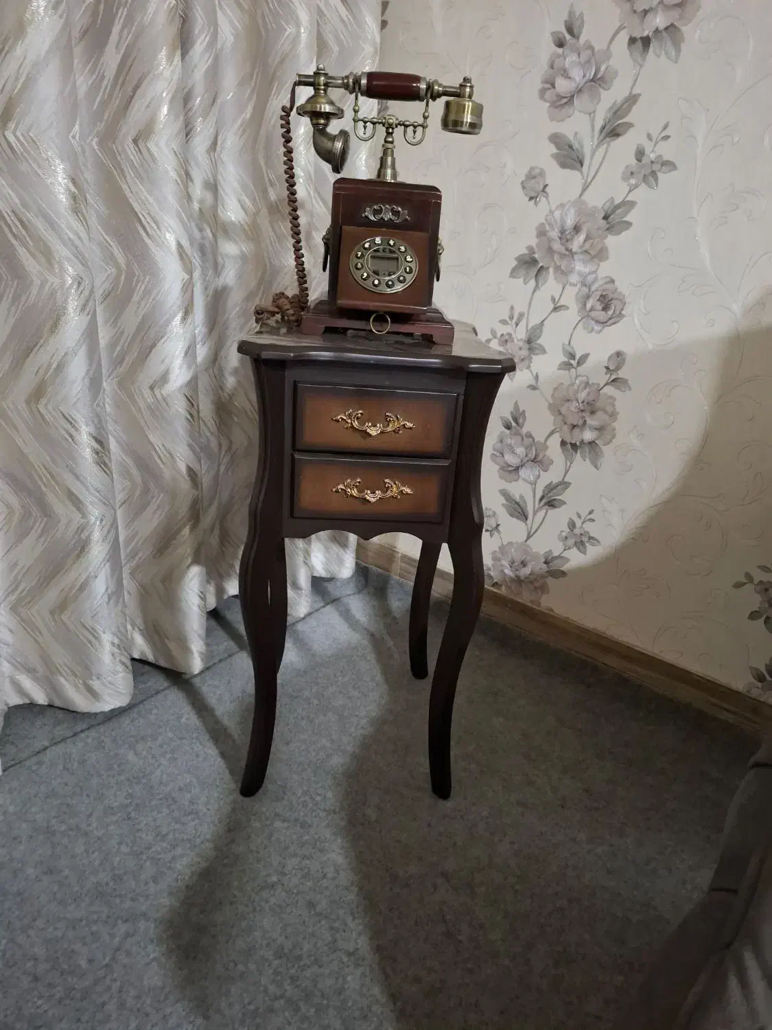 تلفن رومیزی آنتیک ومیزتلفن|تلفن رومیزی|اسدآباد, |دیوار