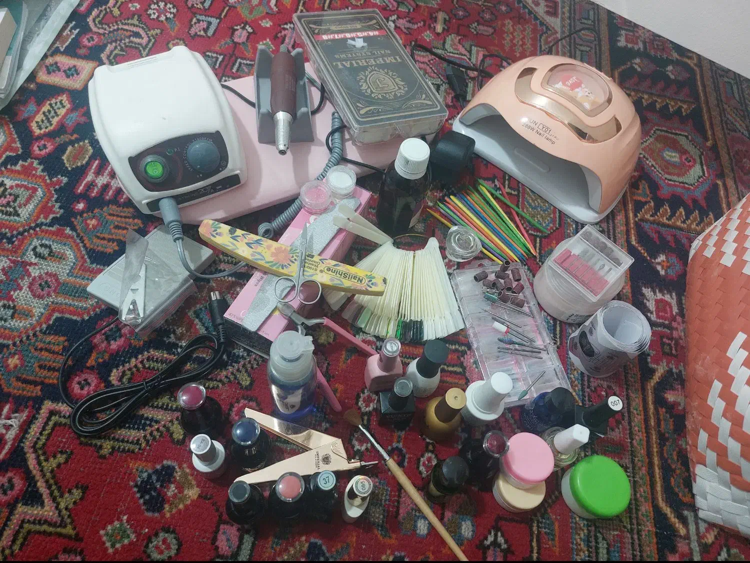 لوازم ناخن|آرایشگاه و سالن‌های زیبایی|فردیس, کوی نور|دیوار