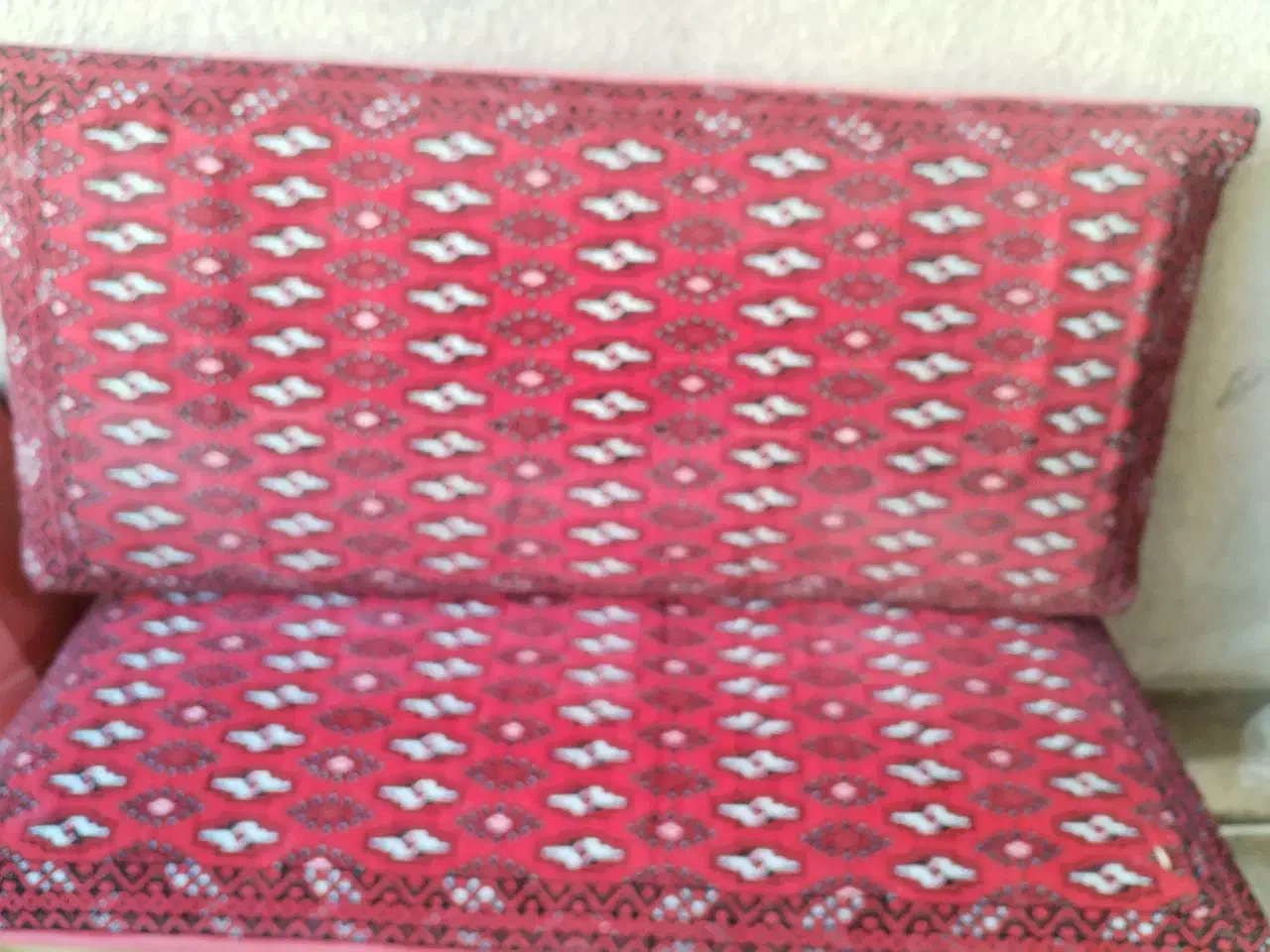 پشتی|پشتی|زاهدان, |دیوار