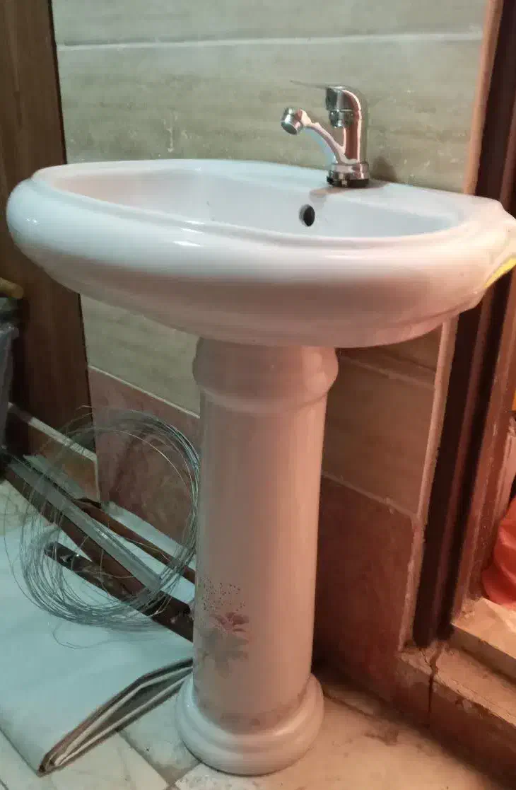 لوازم بهداشتی ساختمان|لوازم سرویس بهداشتی|قم, انسجام|دیوار