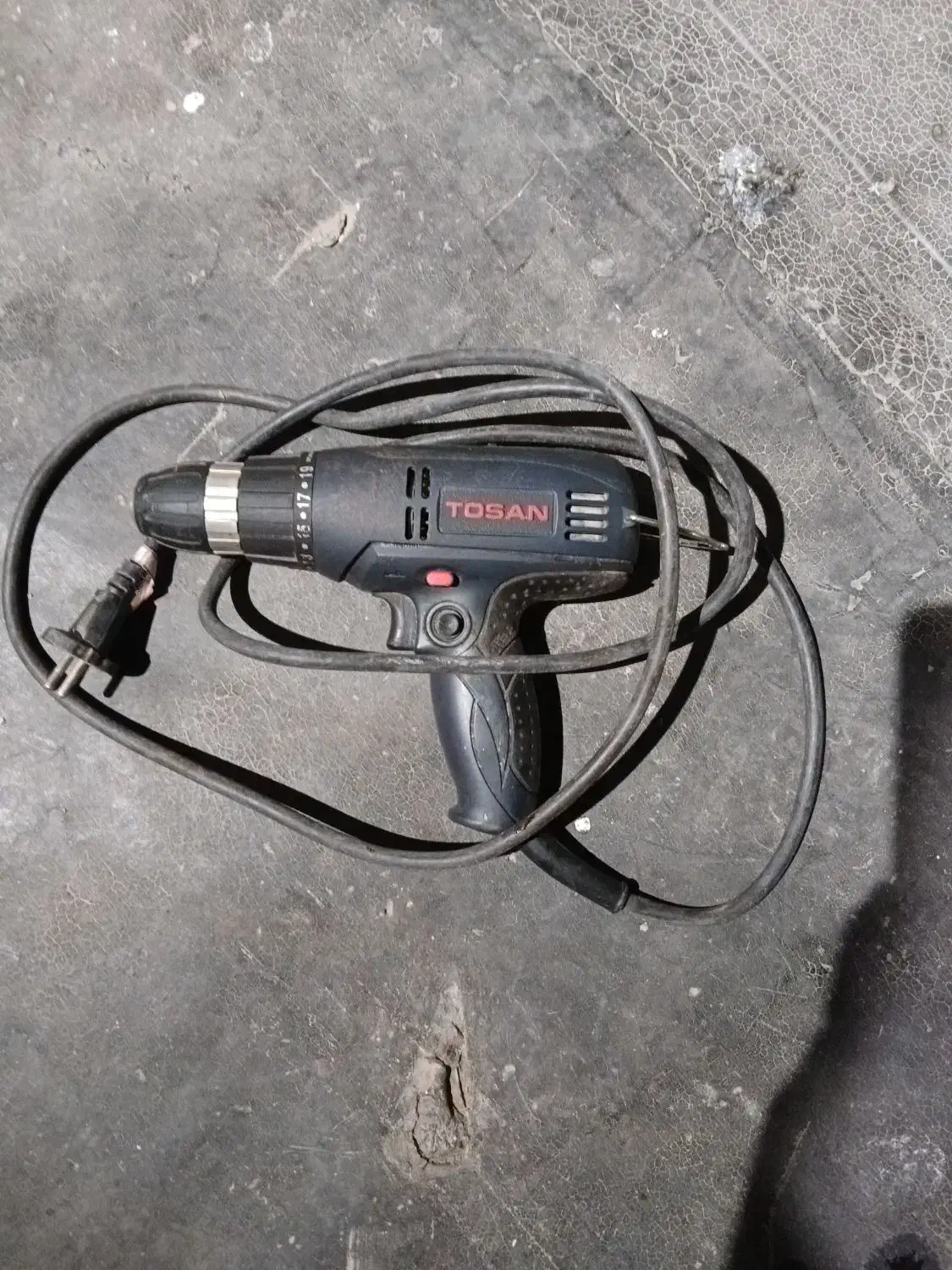 دریل پیچ گوشتی توسن|ابزارآلات|بومهن, |دیوار