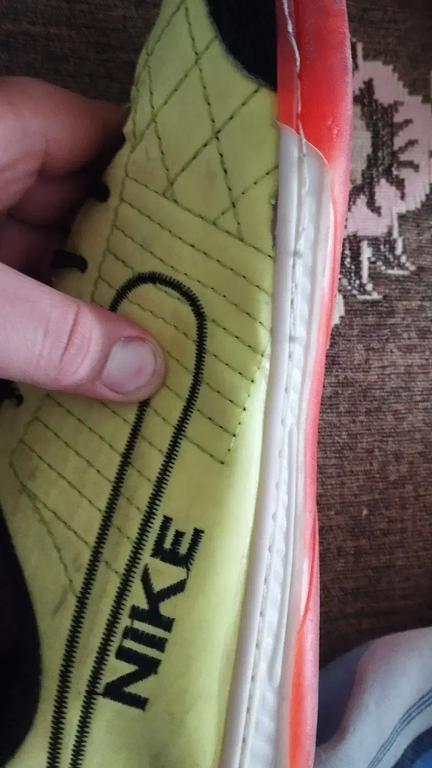 کفش فوتبال|کیف، کفش، کمربند|شاهینشهر, گزبرخوار|دیوار