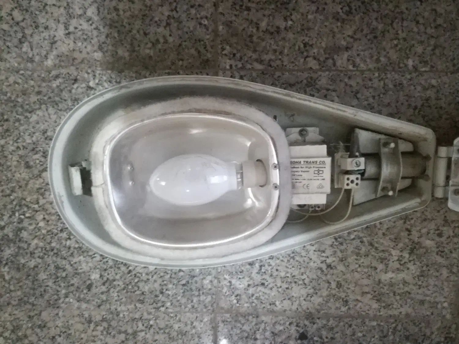 چراغ کله گاوی با ترانز و لامپ سالم|لامپ و چراغ|همدان, |دیوار