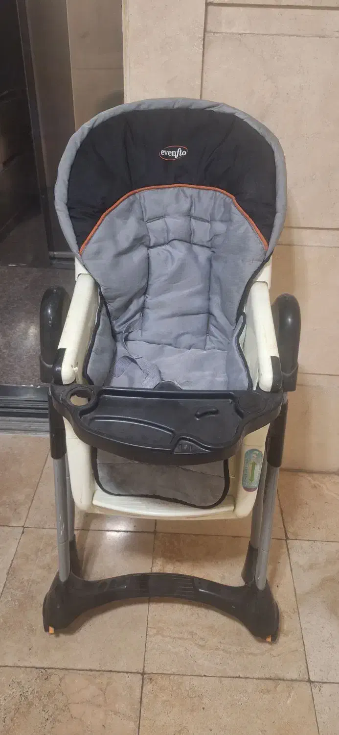 صندلی غذای کودک|تخت و صندلی بچه|تهران, ایوانک|دیوار