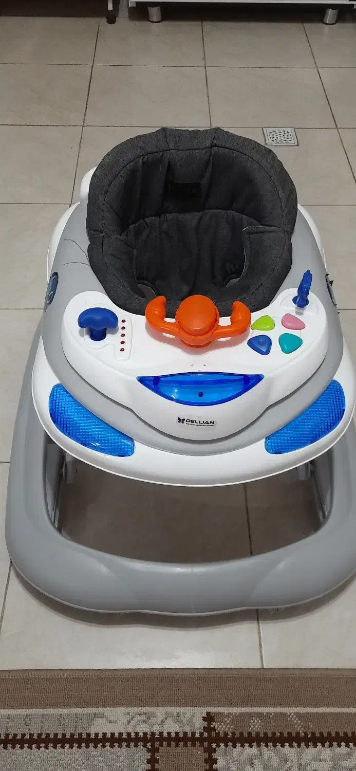 روروئک|کالسکه و لوازم جانبی|بروجن, |دیوار