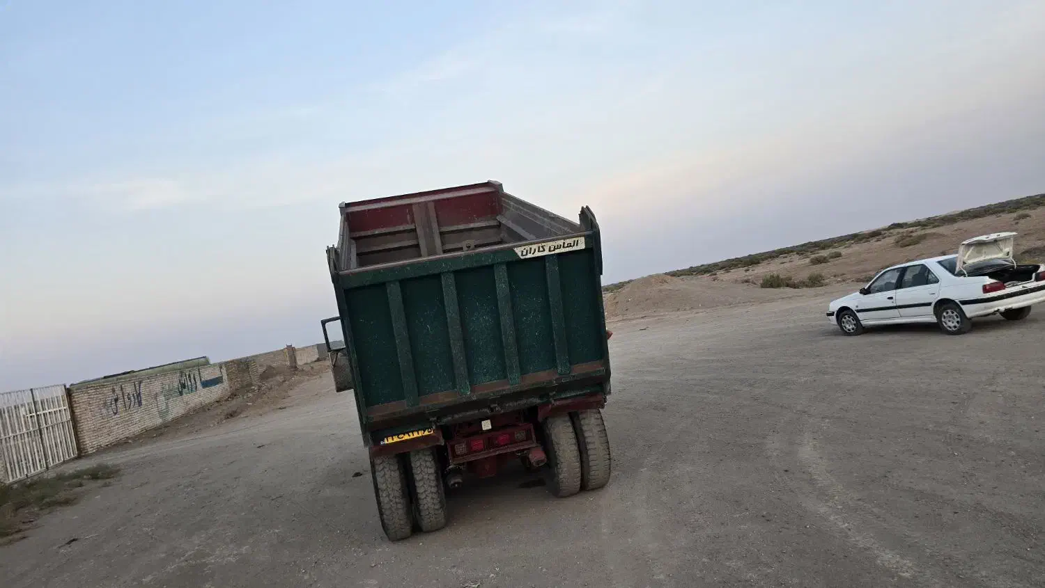 کامیون ده چرخ کمپرسی|خودرو سنگین|کرمان, |دیوار