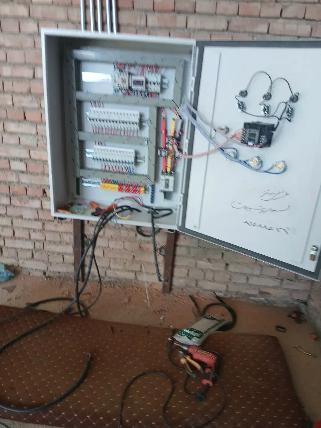 اجرای صفر تا صد برق صنعتی وخانکی|خدمات پیشه و مهارت|لیلان, |دیوار