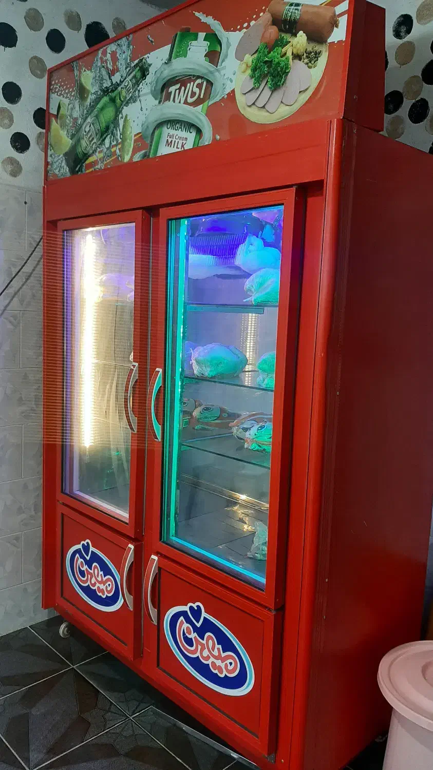 یخچال ایستاده|فروشگاه و مغازه|ایوان, |دیوار