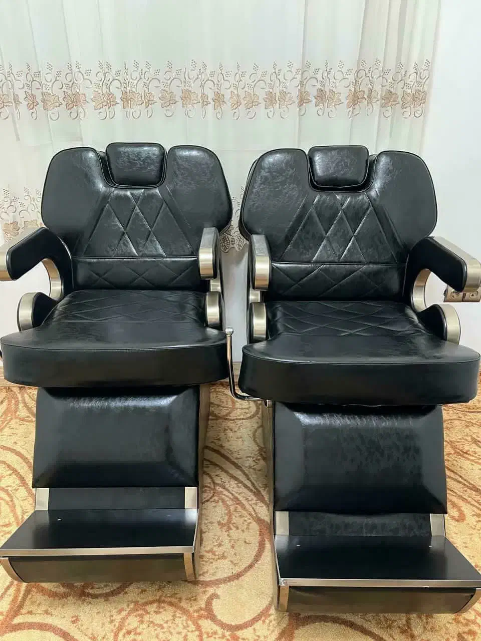 صندلی وی ای پی|آرایشگاه و سالن‌های زیبایی|ساری, |دیوار