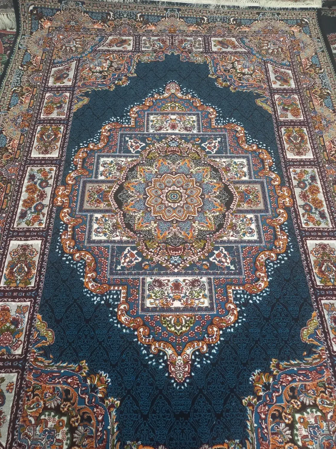 فرش ۶متری و۱۲ متری|فرش|کرمانشاه, |دیوار