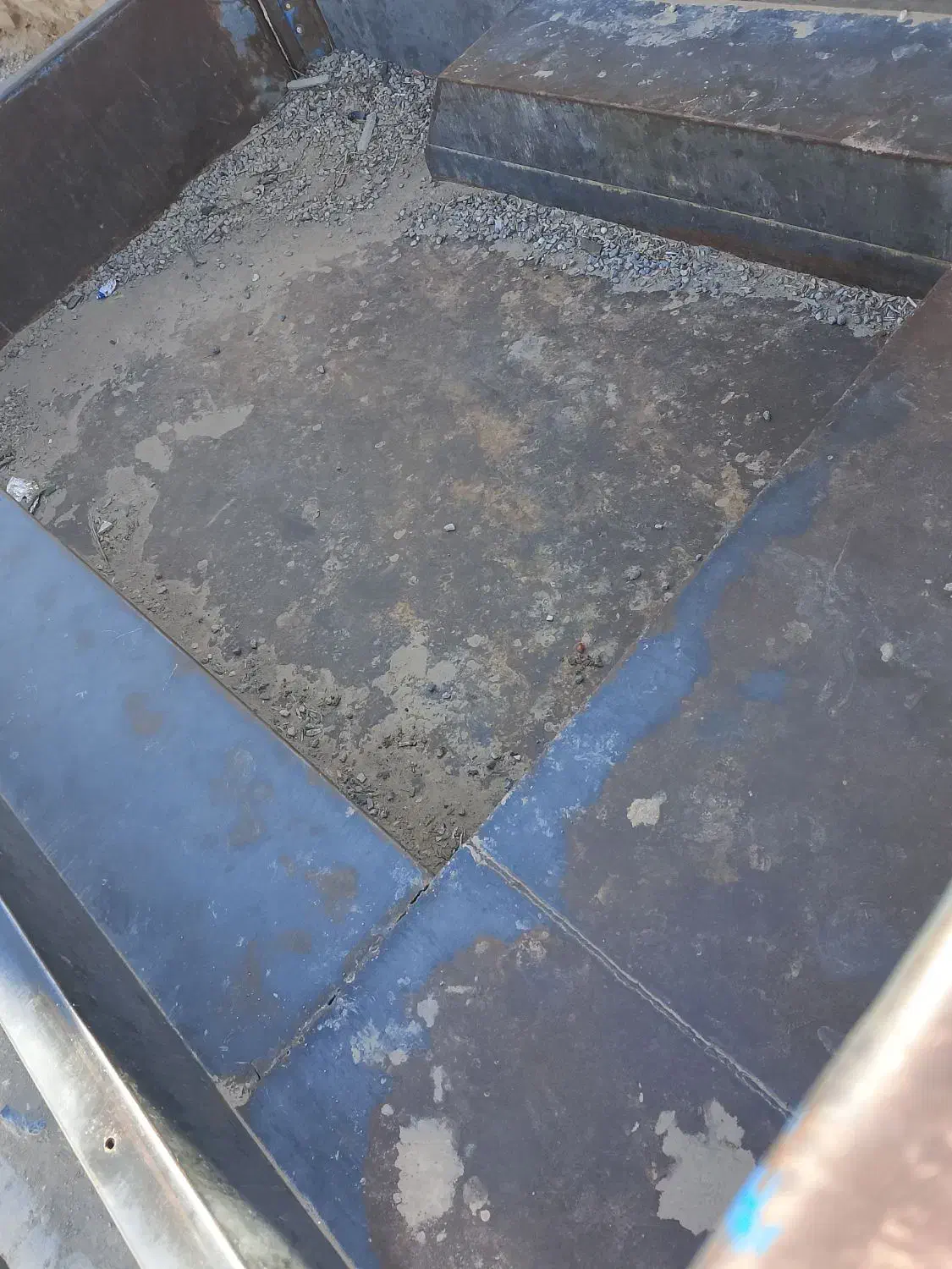 مجسمه ..نیسان زامیاد|مجسمه، تندیس، ماکت|خاش, |دیوار