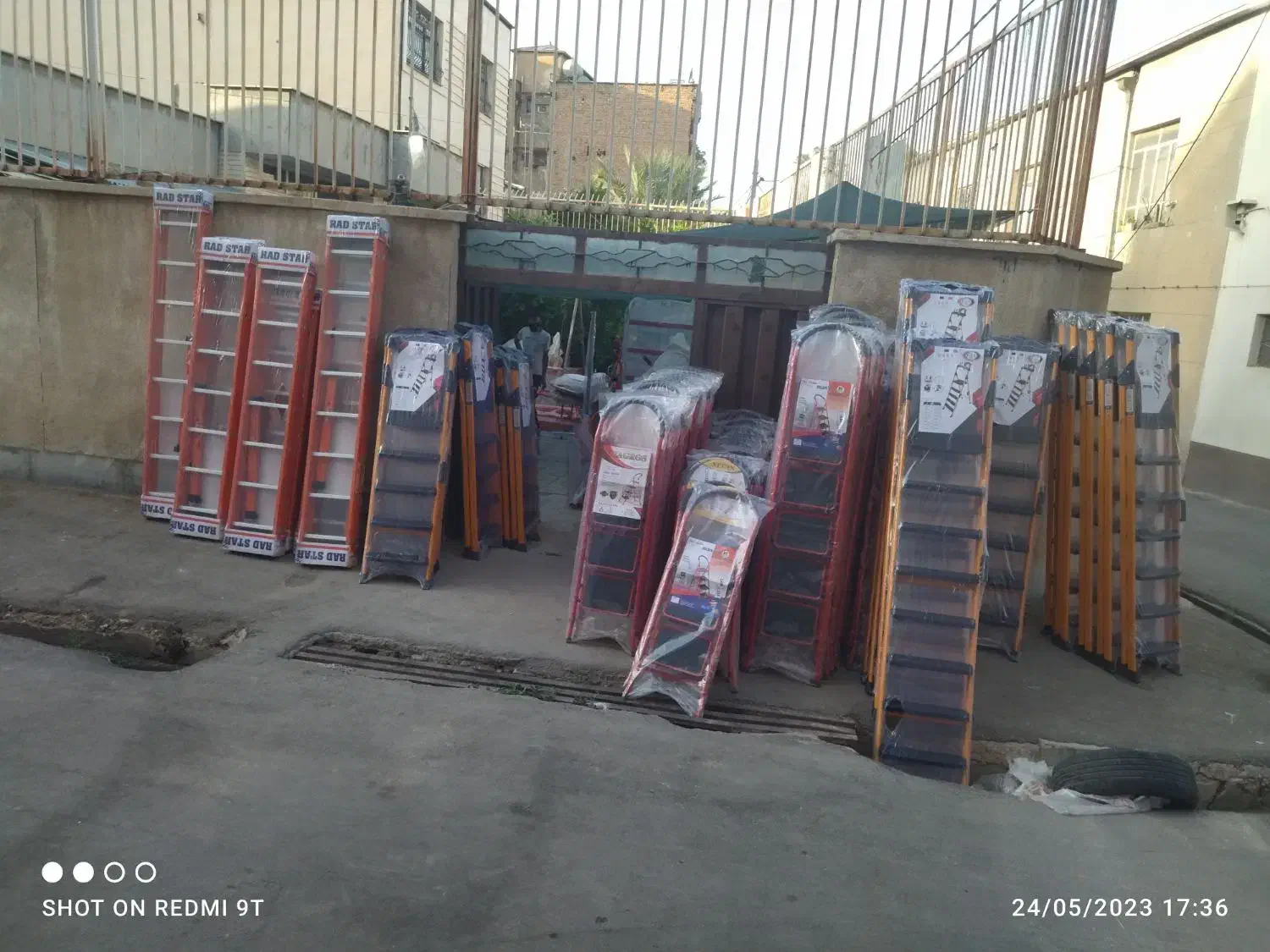 نردبان .گاری.ترولی .استند هایپری.قوطی پروفیل|فروشگاه و مغازه|شیراز, سیاه سنگ|دیوار