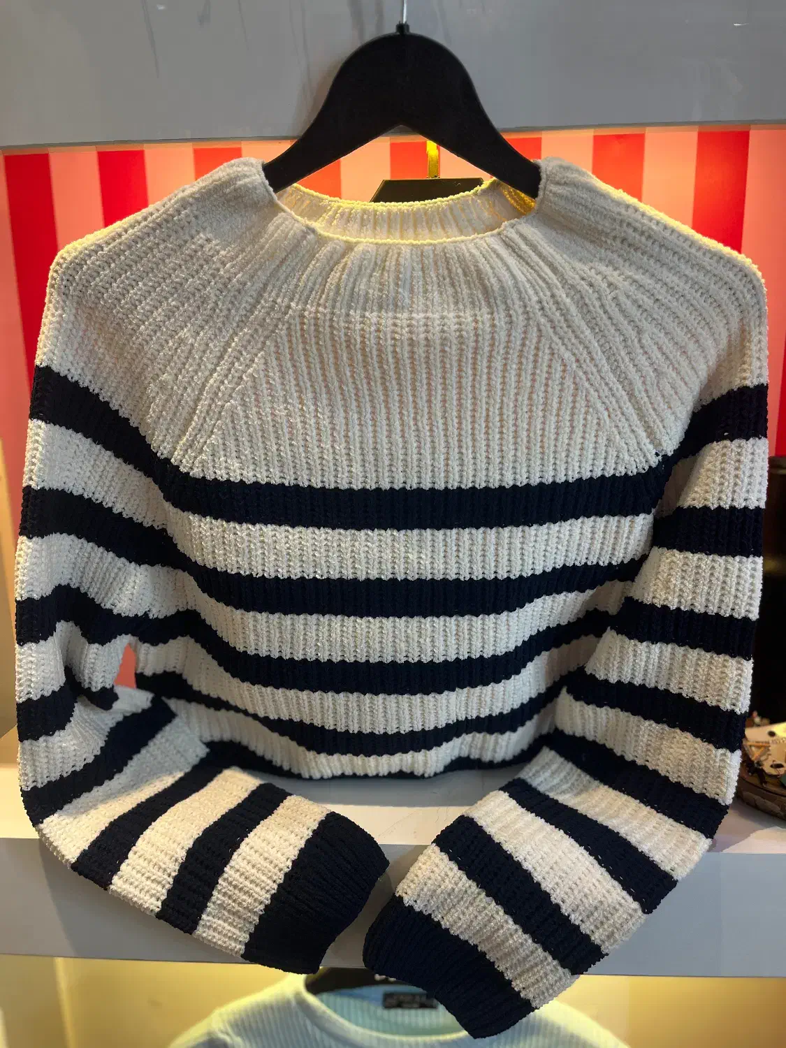 بافت زنانه  راه راه یقه گرد|لباس|کرج, مطهری|دیوار