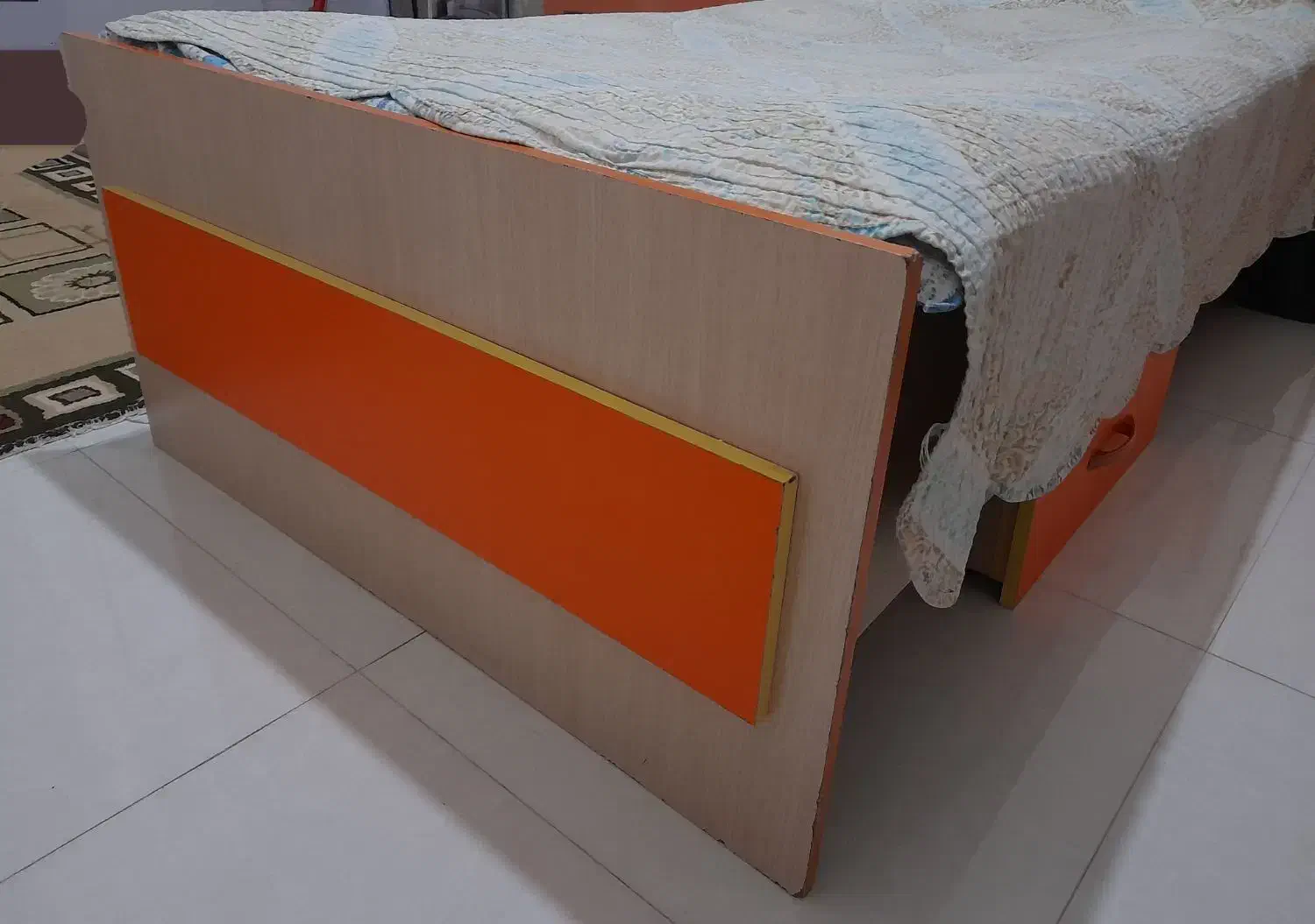 تخت و کمد نوجوان|تخت و سرویس خواب|مشکین‌دشت, |دیوار