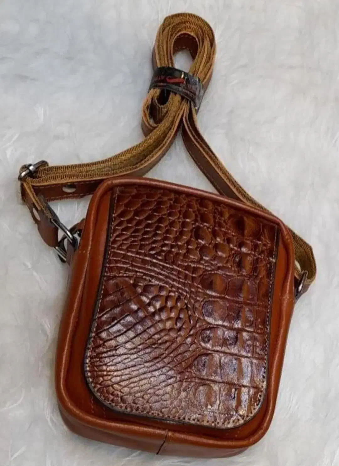 کیف دوشی چرم|کیف، کفش، کمربند|بندرعباس, |دیوار