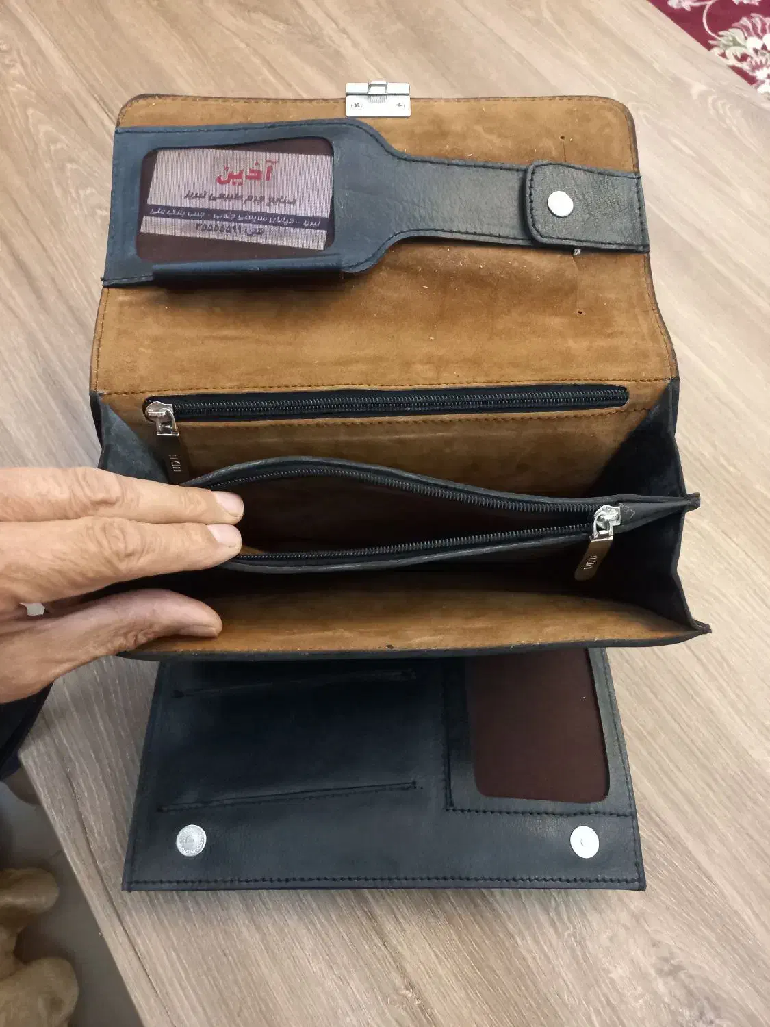 کیف دستی چرمی آذین|کیف، کفش، کمربند|تبریز, |دیوار