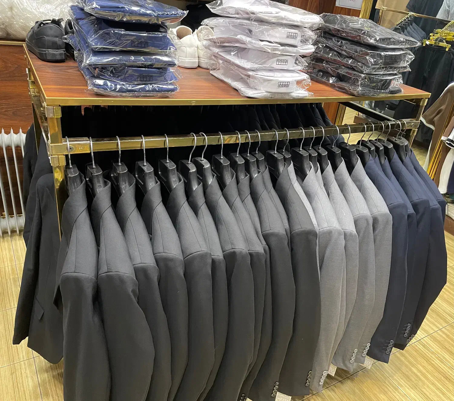 کت شلوار بخر جایزه ببر|لباس|تهران, ونک|دیوار