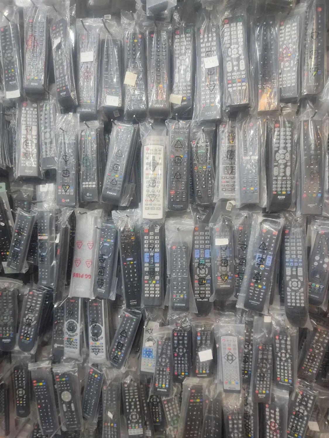 فروش کنترل|تلویزیون و پروژکتور|شیراز, زند|دیوار