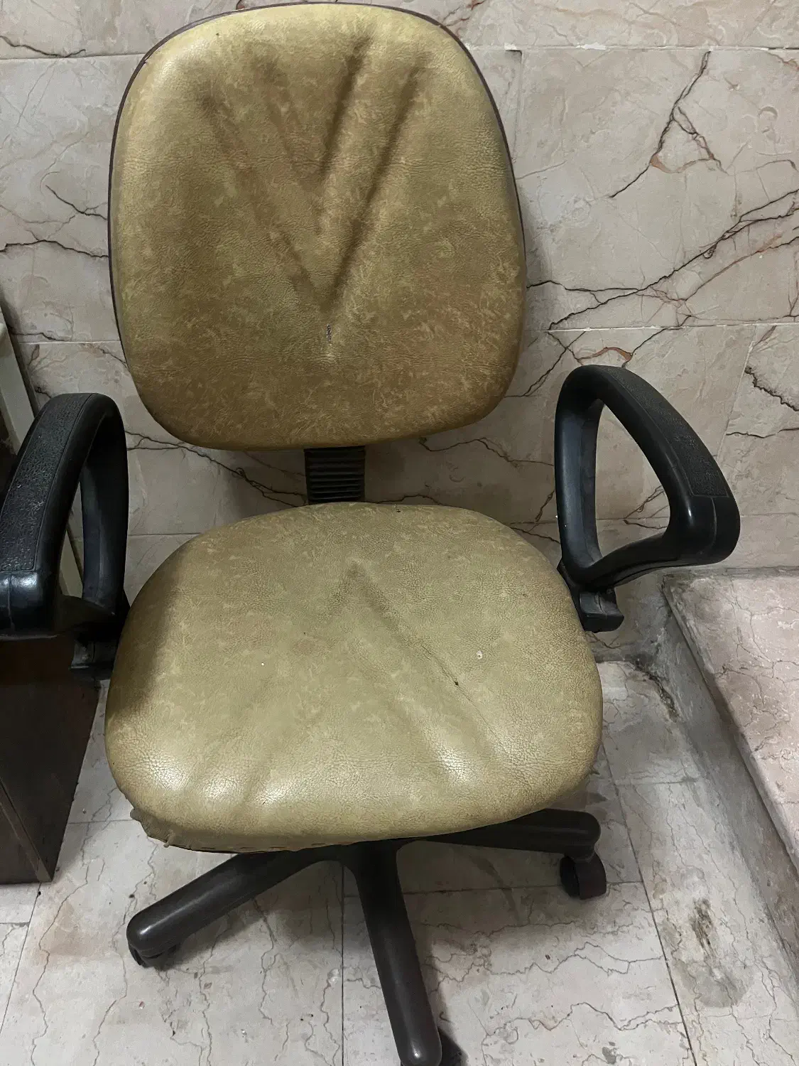 صندلی چرخدار جک دار|صندلی و نیمکت|تهران, مطهری|دیوار