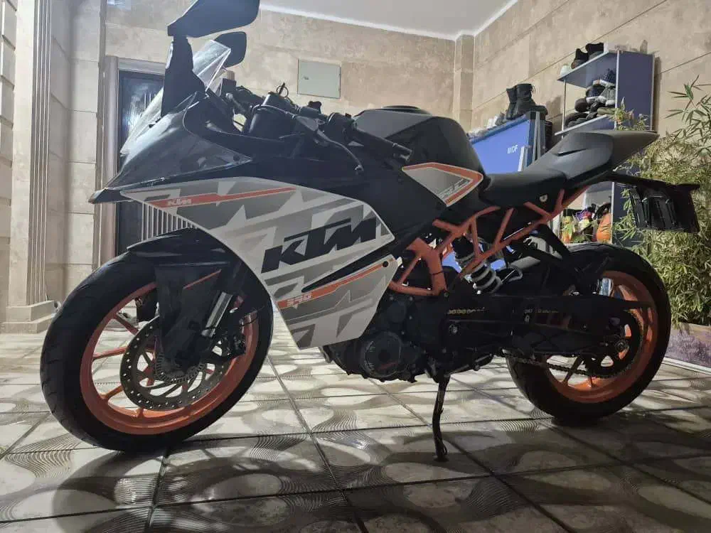 Ktm rc 250|موتورسیکلت|شاهینشهر, مخابرات (شهید بهشتی)|دیوار