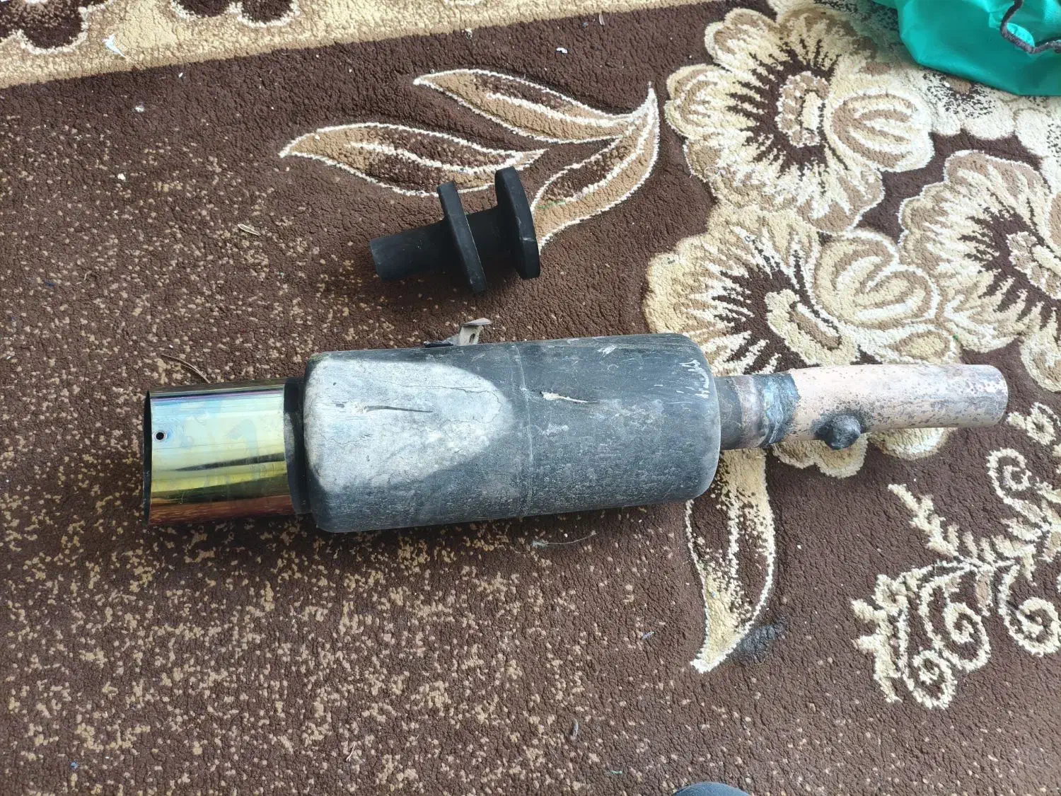 منبع اگزوز اسپرت و تعدادی وسیله دوو سیلو|قطعات یدکی و لوازم جانبی|کرمان, |دیوار