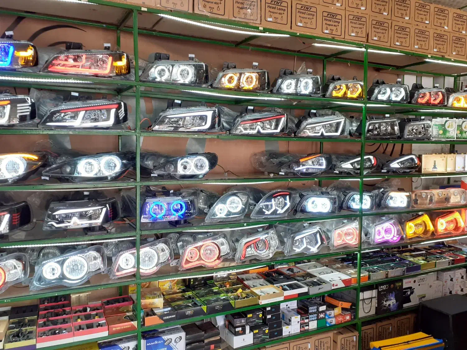 مانیتور سیستم صوتی چراغ جلو عقب اسپرت مانیتور|خدمات موتور و ماشین|قم, حنیف نژاد|دیوار