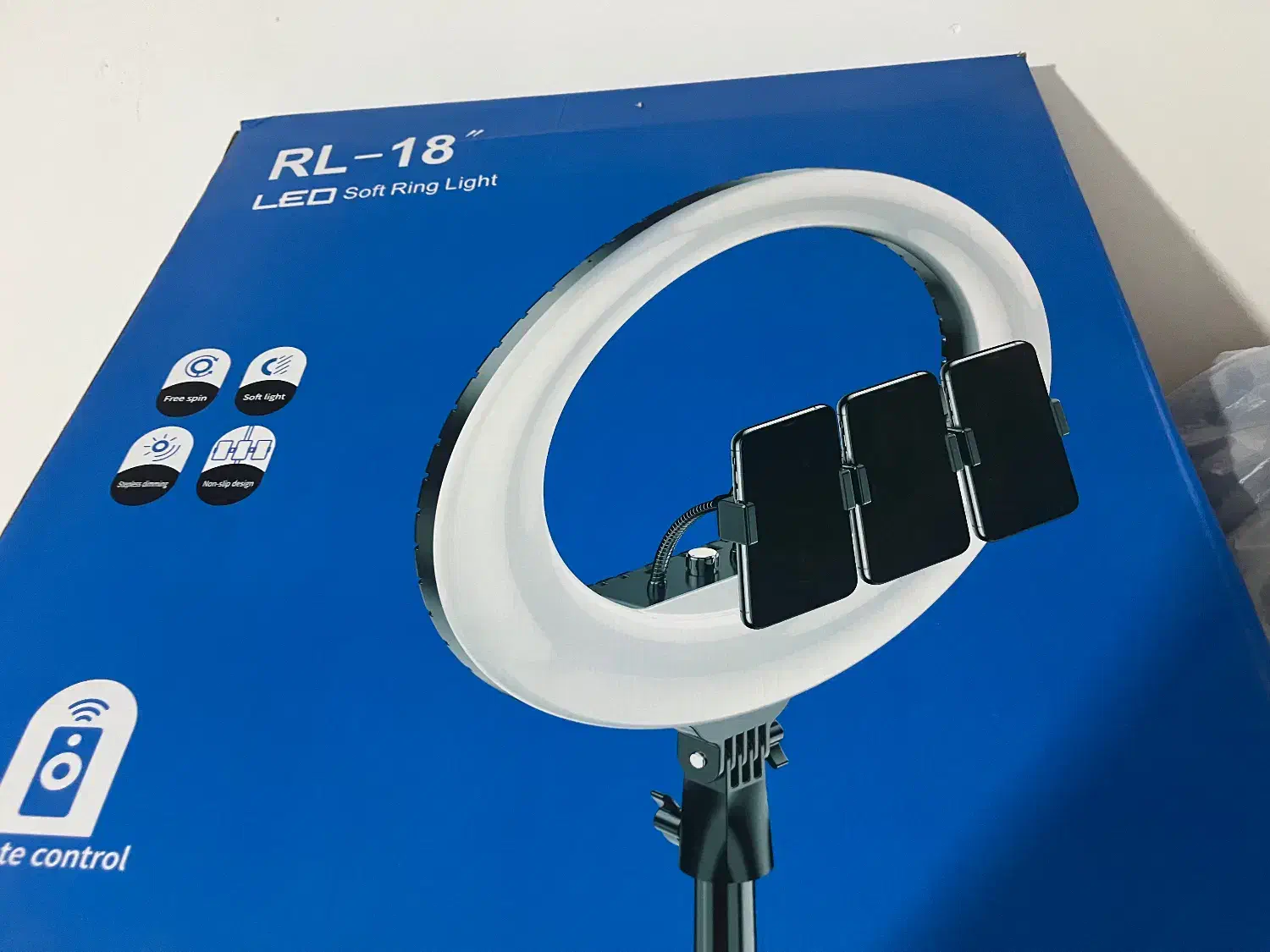 رینگ لایت ۱۸اینچ با پایه|لامپ و چراغ|گرگان, |دیوار