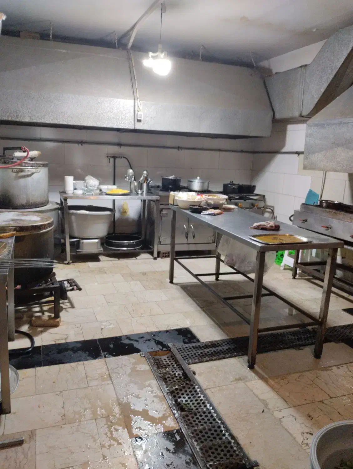 استخدام پیک پیاده|استخدام خدمات فروشگاه و رستوران|تهران, شوش (باغ آذری)|دیوار