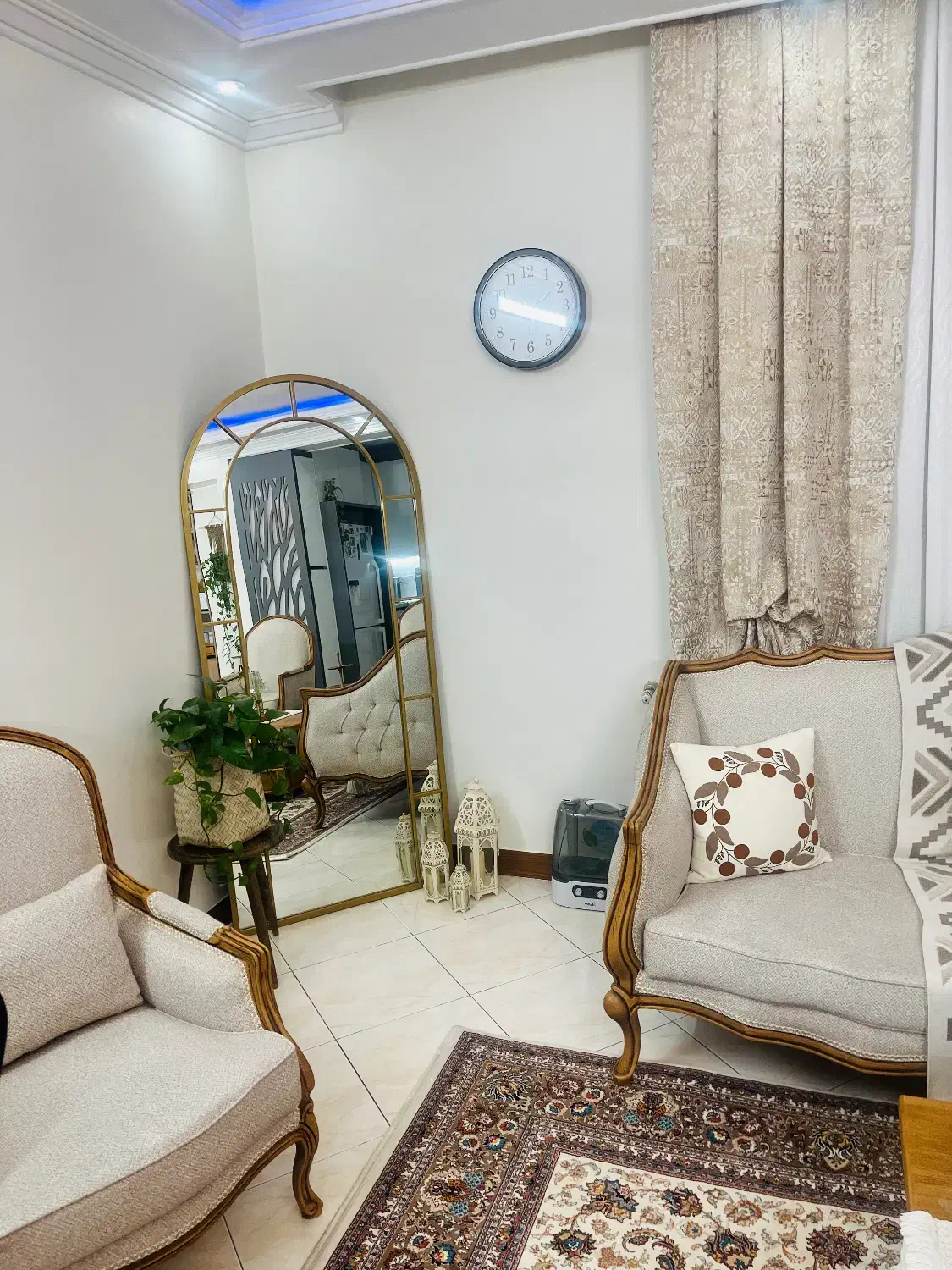 آینه قدی|آینه|تهران, آهنگران (سراسیاب دولاب)|دیوار