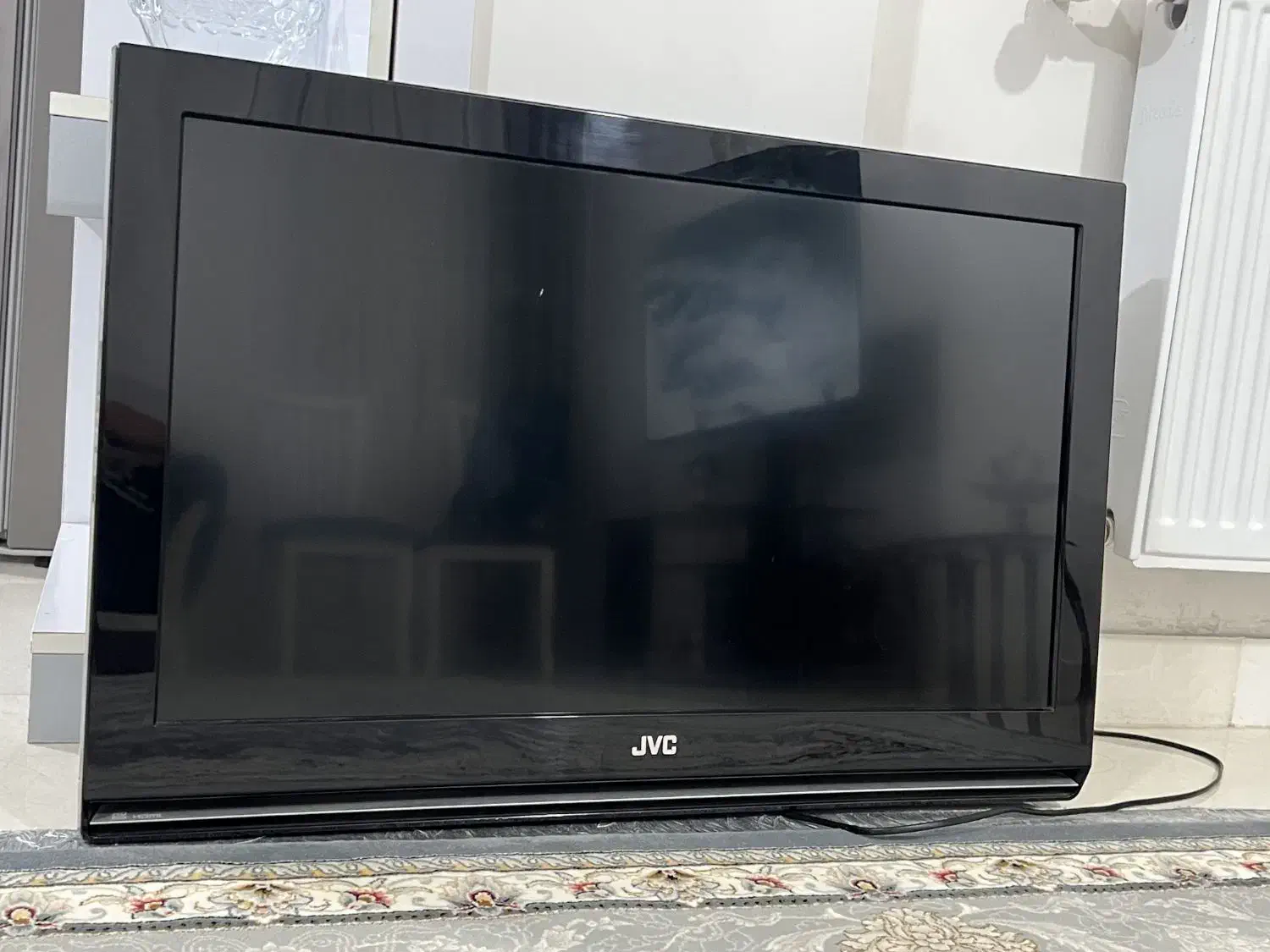 تلویزیون ۳۲ اینچ JVC|تلویزیون و پروژکتور|رشت, یخسازی|دیوار