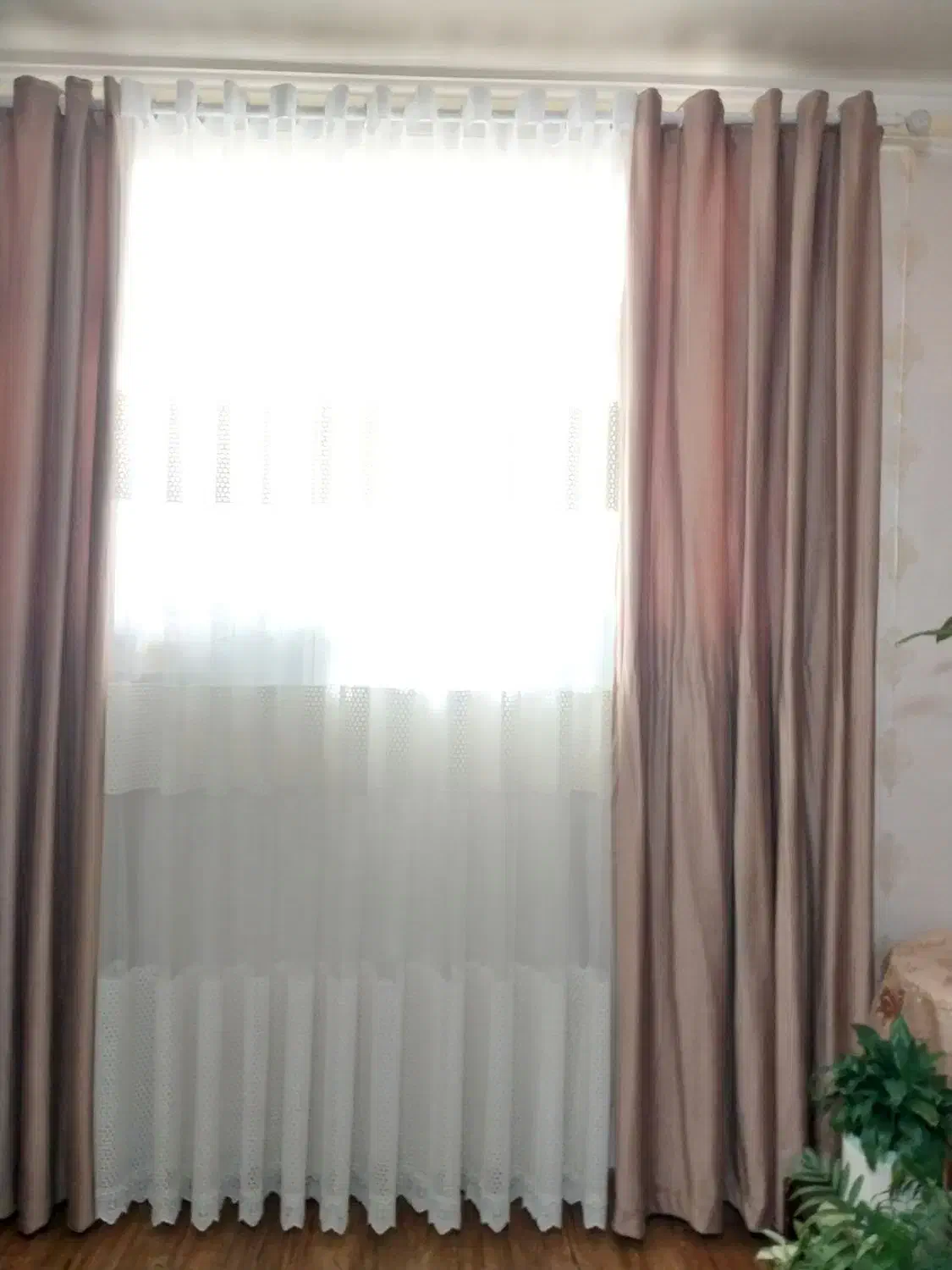 پرده پذیرایی|پرده، رانر، رومیزی|رشت, دروازه لاکان|دیوار