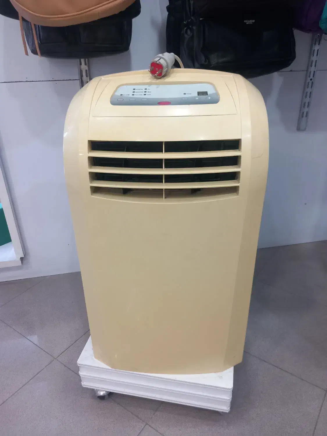 کولر گازی پرتابل ۱۰ هزار|کولر گازی و فنکوئل|سمنان, |دیوار