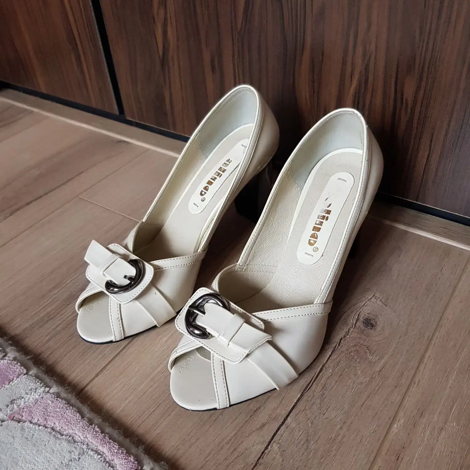 ** کفش مجلسی دخترانه زنانه مارک Balino سایز ۳۹ نو*|کیف، کفش، کمربند|تبریز, |دیوار