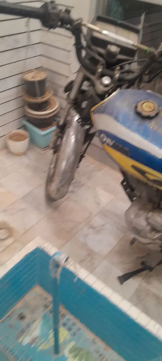 موتور۲۰۰مدل ۹۵۷سال خوابه انباری گذاشته ف|موتورسیکلت|دوگنبدان, |دیوار