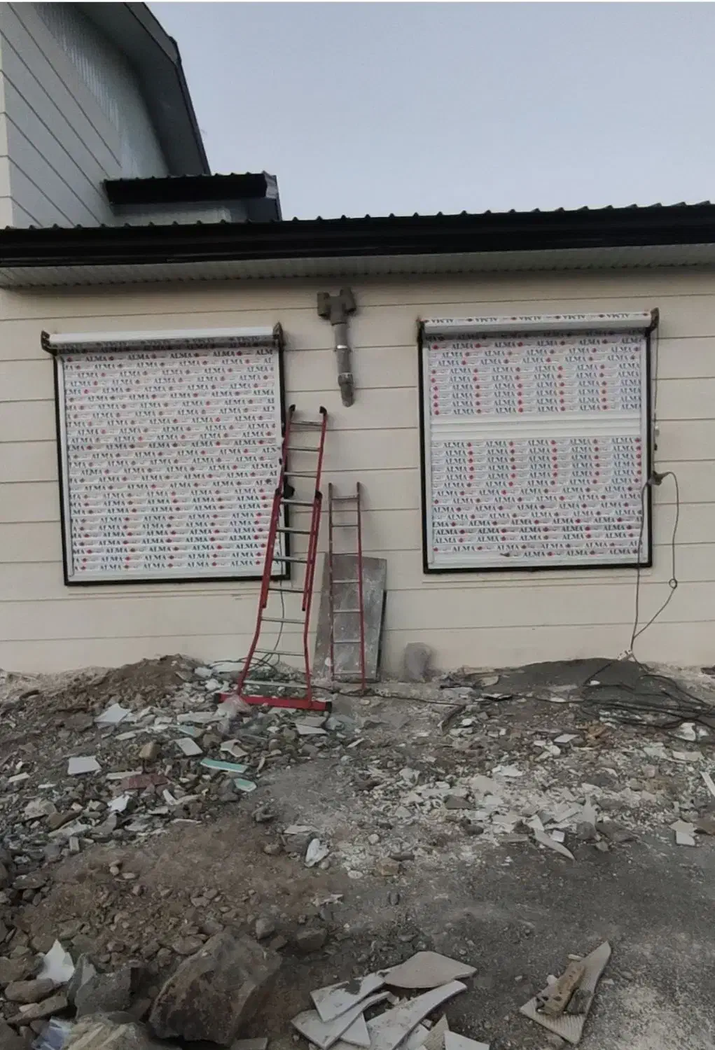 فروش کرکره برقی وشیشه سکوریت وجک پارکینگ|خدمات پیشه و مهارت|چالوس, |دیوار