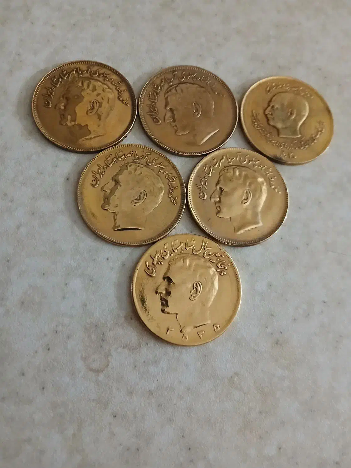 ۶عددسکه۲۰ریالی پهلوی طلائی|کلکسیون سکه، تمبر، اسکناس|کرج, شهرک بنفشه|دیوار