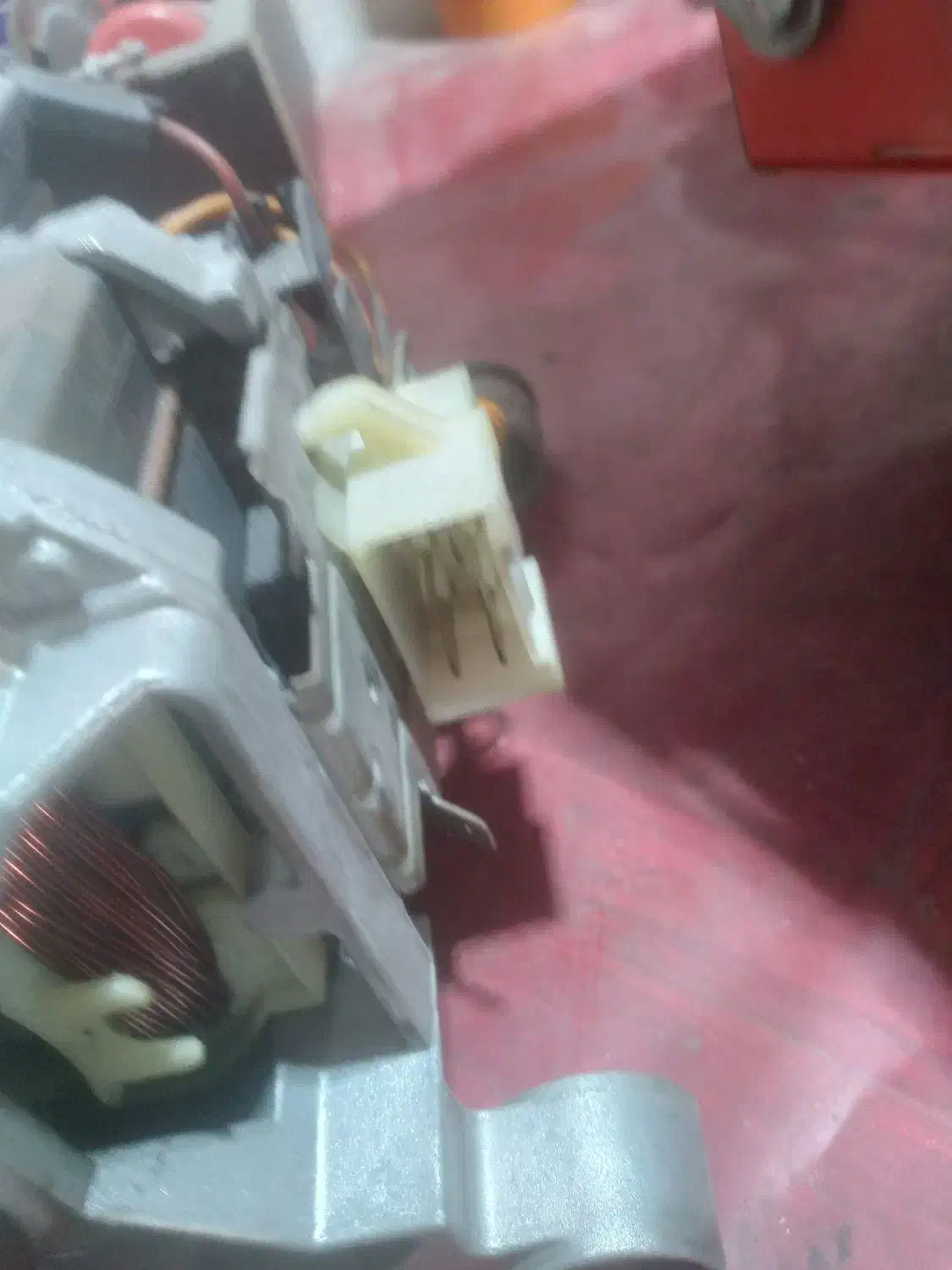 دوعدد موتور لباسشوی|ماشین لباسشویی و خشک‌کن لباس|خسروشاه, |دیوار