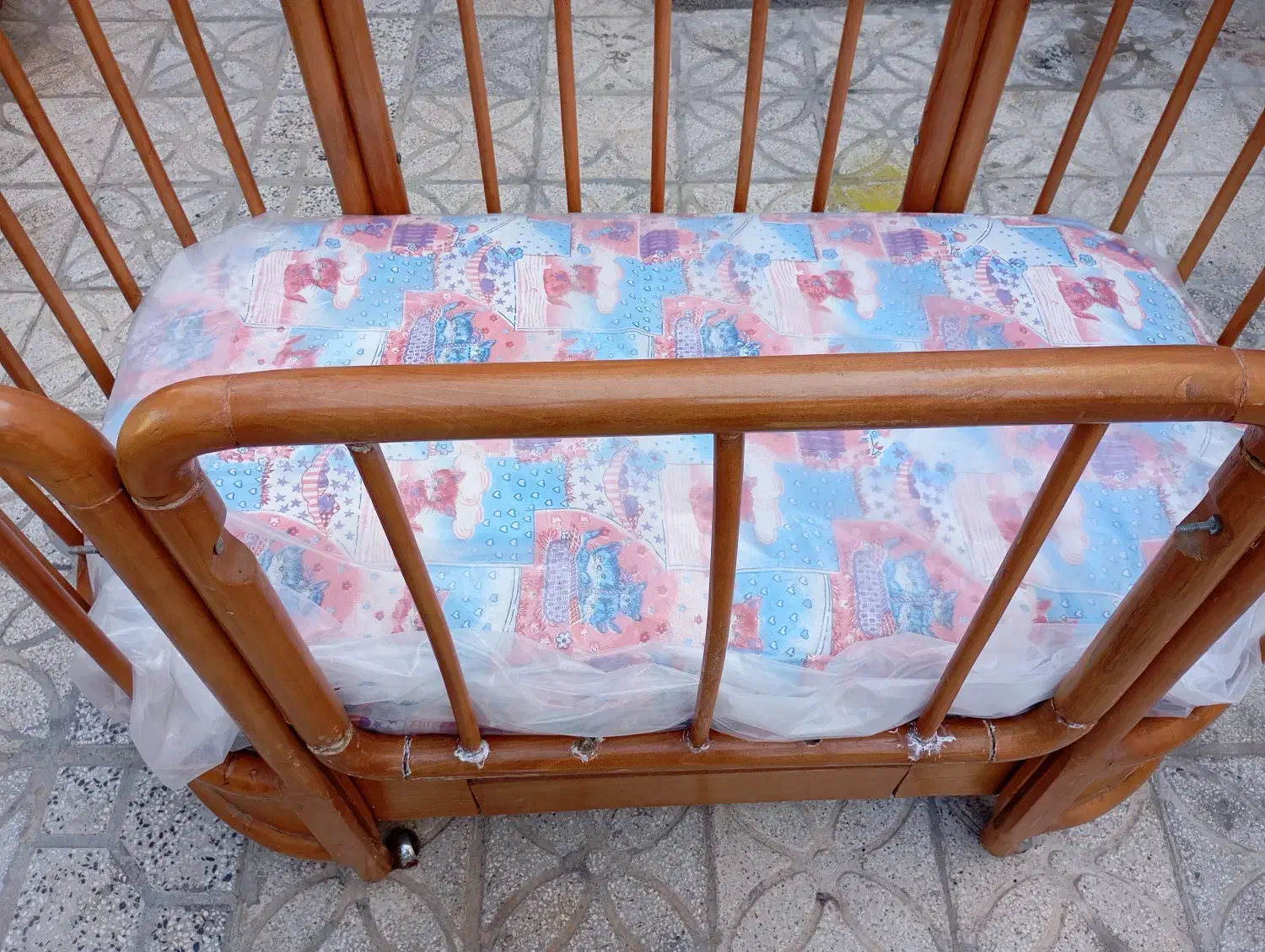 تخت خواب بچه|تخت و صندلی بچه|بوشهر, |دیوار