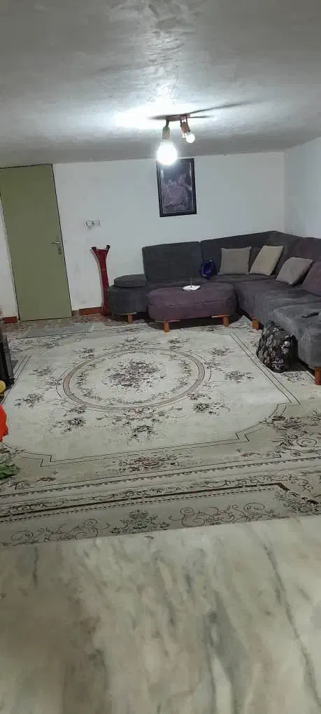 اجاره واحد همکف ۹۰متری دو خواب|اجارهٔ خانه و ویلا|رشت, آب و برق|دیوار