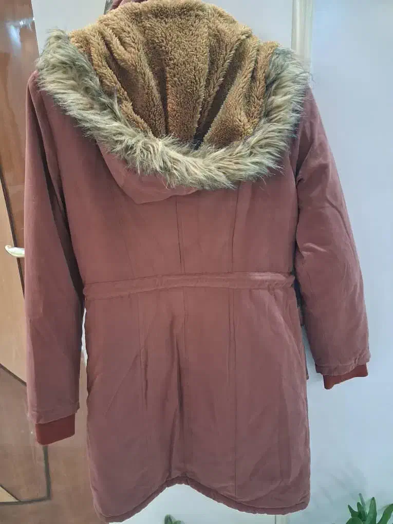 پالتو|لباس|مبارکه, |دیوار