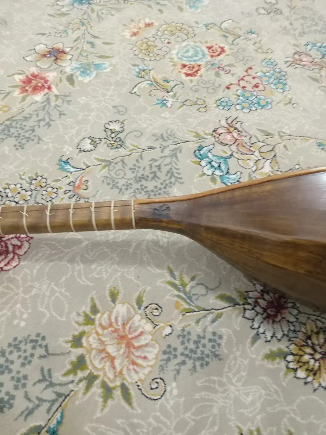 تنبور|سازهای سنتی|تبریز, |دیوار