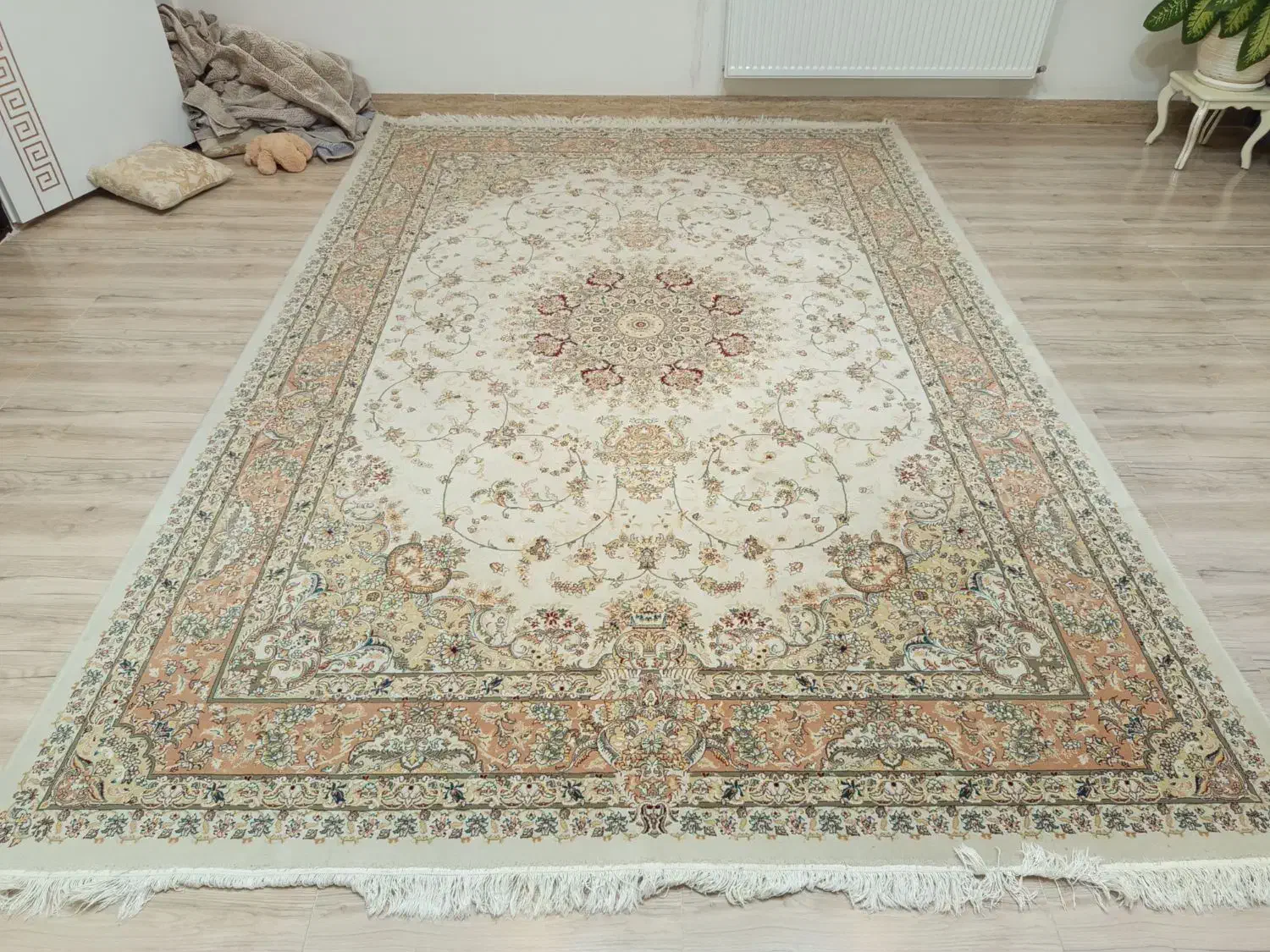 دو عدد فرش تمیز|فرش|مهاباد (آذربایجان غربی), |دیوار